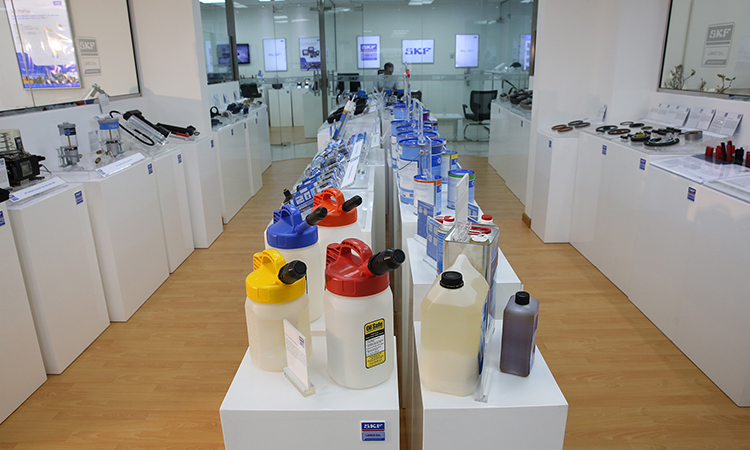cat showroom in abu dhabi